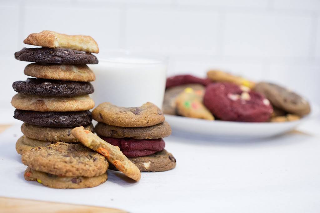 Hot Box Cookies | bakery | 9 N Central Ave, Clayton, MO 63105, USA | 3143968682 OR +1 314-396-8682
