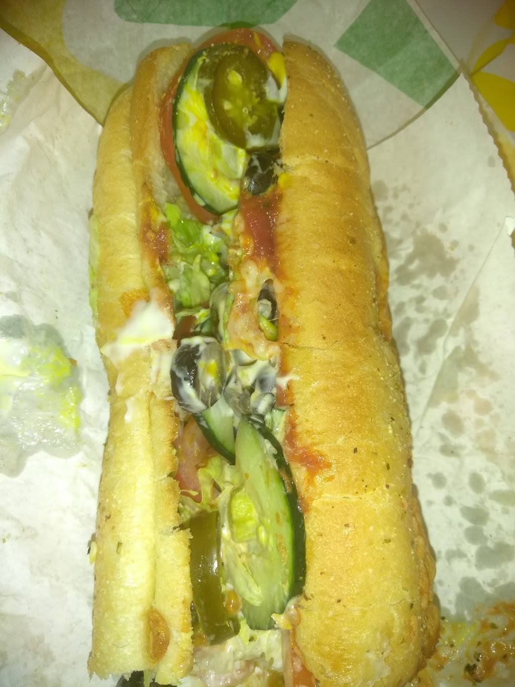 Subway | restaurant | 2504 Little Rock Rd, Charlotte, NC 28214, USA | 7043945119 OR +1 704-394-5119