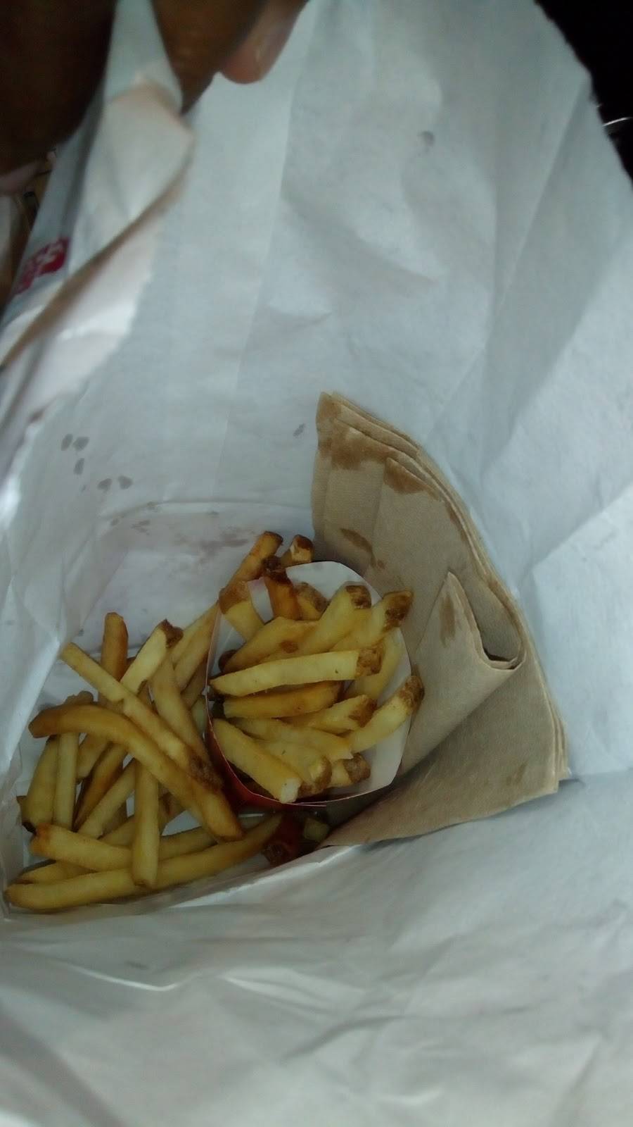 Wendys | restaurant | 1825 E Arlington Blvd, Greenville, NC 27858, USA | 2523532900 OR +1 252-353-2900