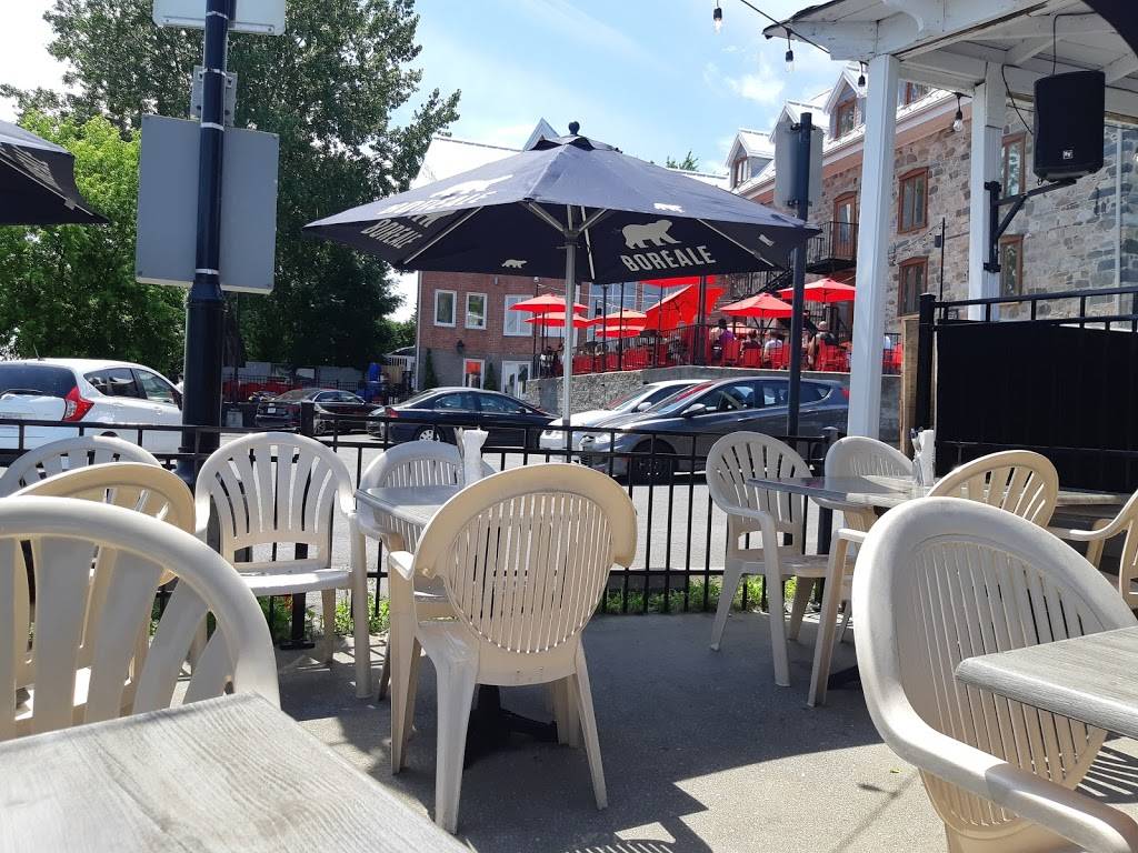 Restaurant Janick | restaurant | 995 Rue Richelieu, Beloeil, QC J3G 4P8, Canada | 4507141066 OR +1 450-714-1066