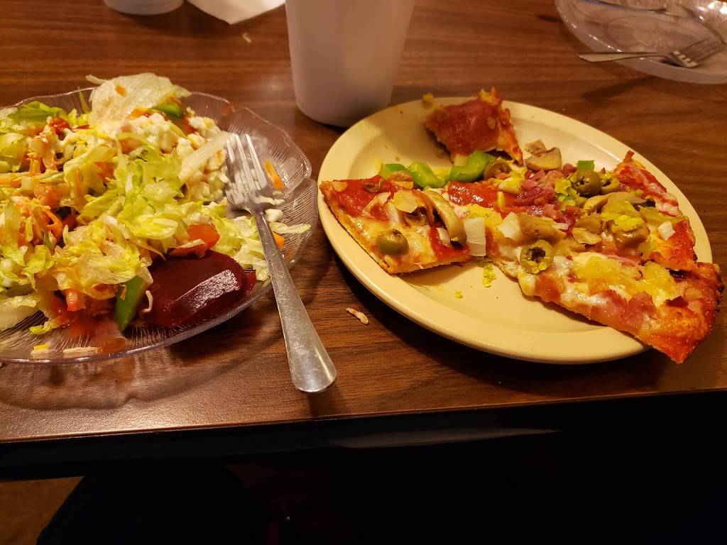 Pizza Man of Salem | restaurant | 1413 W Main St, Salem, IL 62881, USA | 6185485331 OR +1 618-548-5331