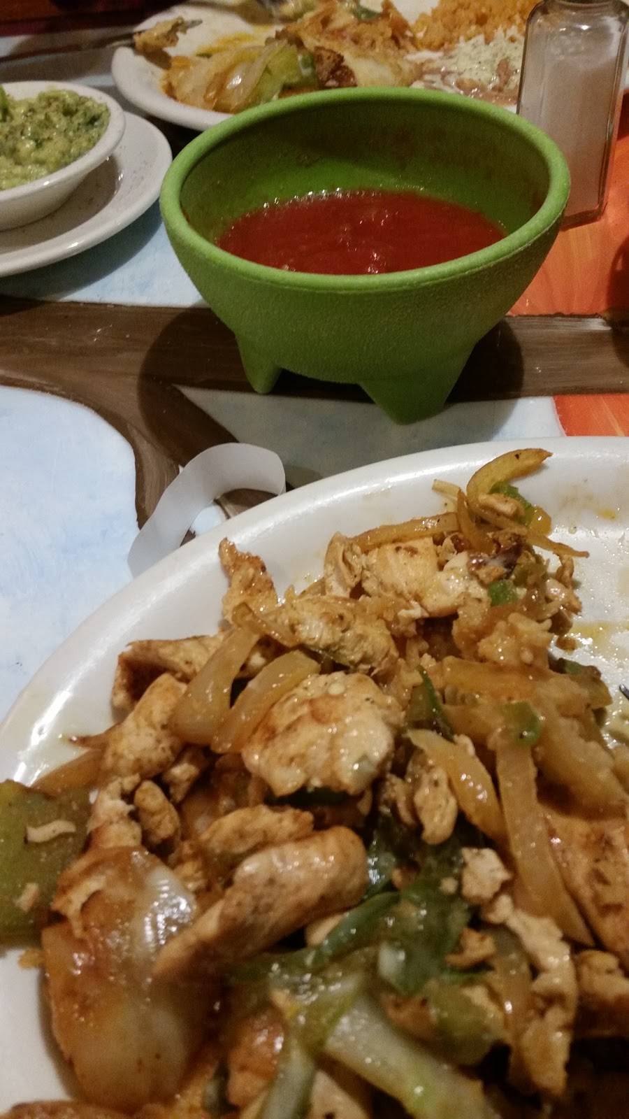 Casadores Mexican Grill | restaurant | 100 Jessamine St, Ellisville, MS 39437, USA | 6018008235 OR +1 601-800-8235