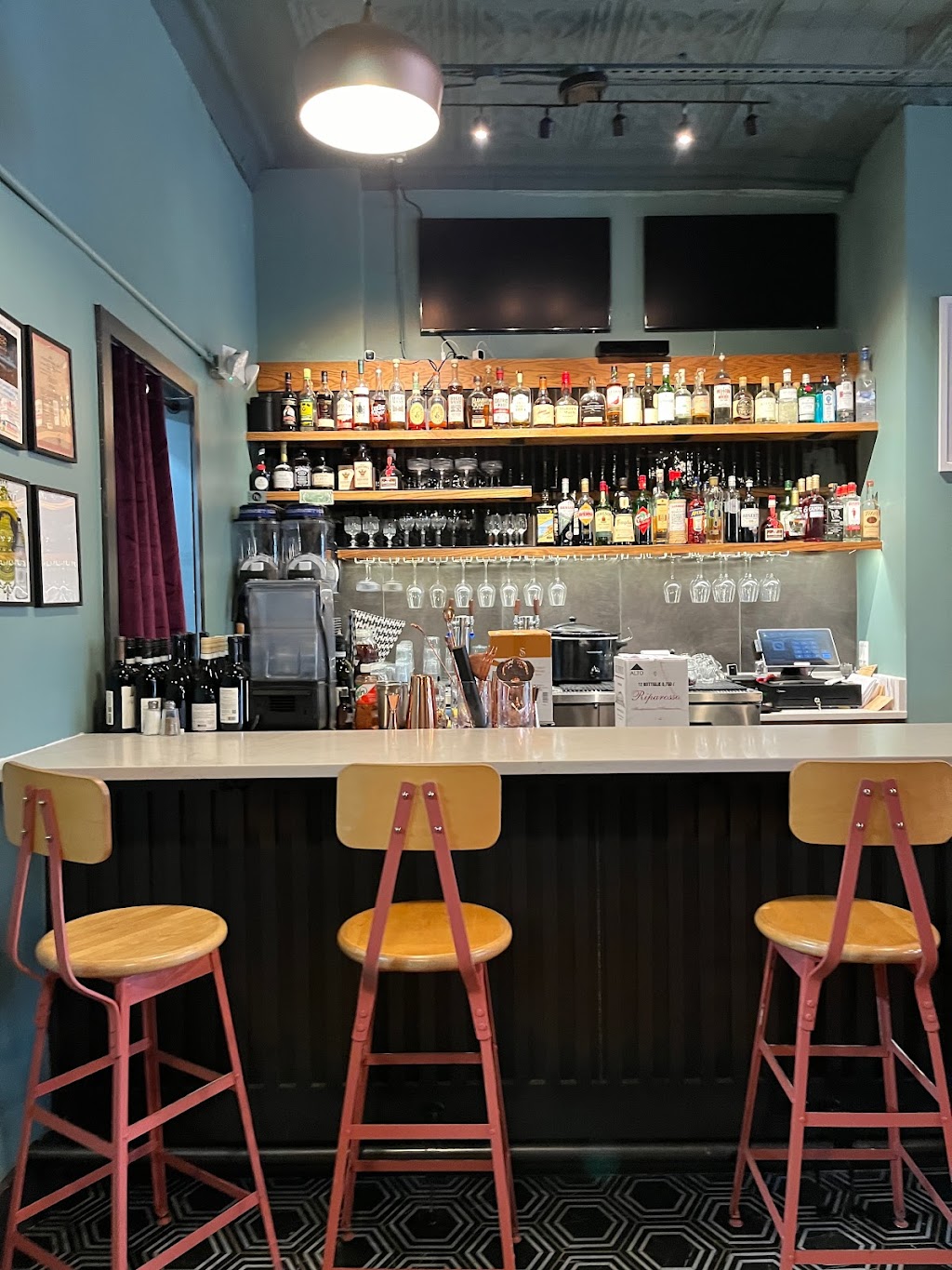 Koma Cafe | restaurant | 8006 Flower Ave, Takoma Park, MD 20912, USA | 2402680630 OR +1 240-268-0630