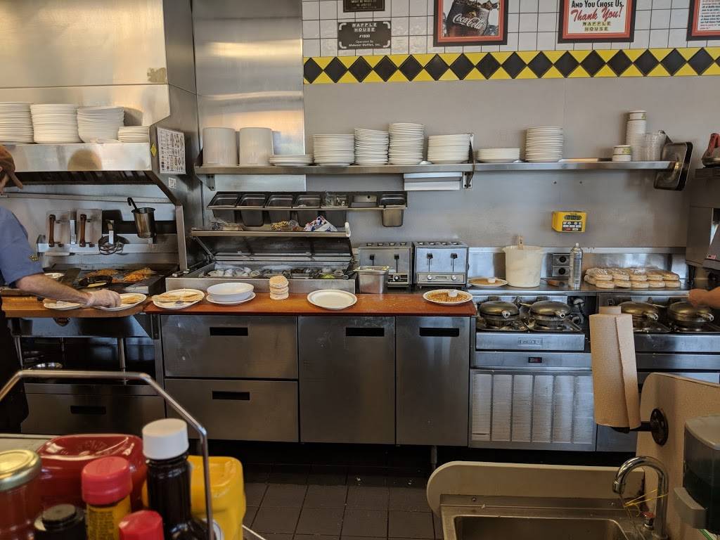 Waffle House | meal takeaway | 2850 Gh Dr, Austinburg, OH 44010, USA | 4402753181 OR +1 440-275-3181
