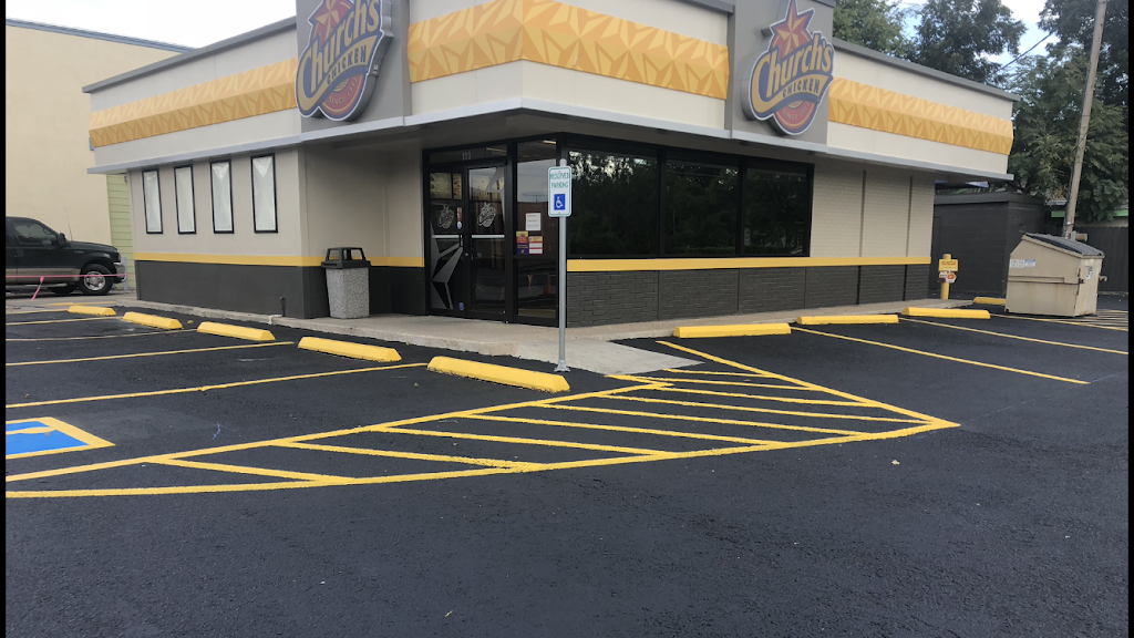Churchs Chicken | restaurant | 123 W Main St, Uvalde, TX 78801, USA | 8302786867 OR +1 830-278-6867