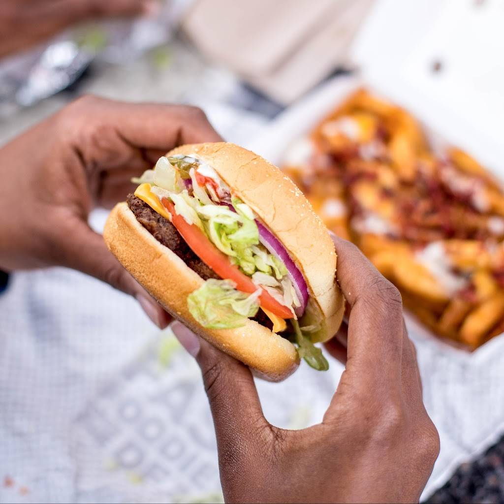 Checkers | restaurant | 4110 1st Ave, Nitro, WV 25143, USA | 3047553505 OR +1 304-755-3505