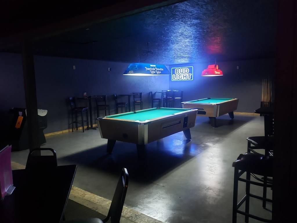 On The Rockz | restaurant | 37016 MO-25, Malden, MO 63863, USA | 5732760065 OR +1 573-276-0065