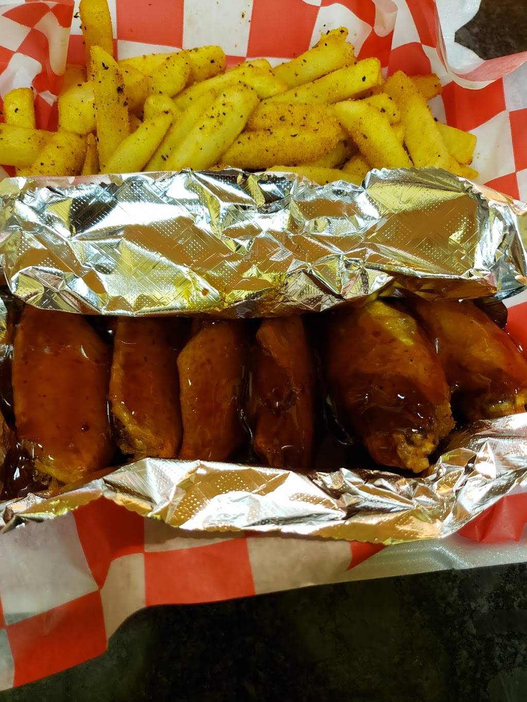 Traditionz Express | restaurant | 323 Cavalier Square, Hopewell, VA 23860, USA | 8044526058 OR +1 804-452-6058