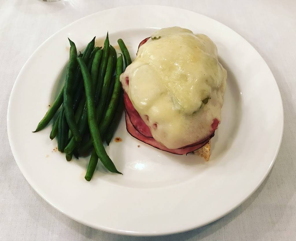 The Red Clay Table | restaurant | 307 N Montgomery Ave, Sheffield, AL 35660, USA | 2563205500 OR +1 256-320-5500