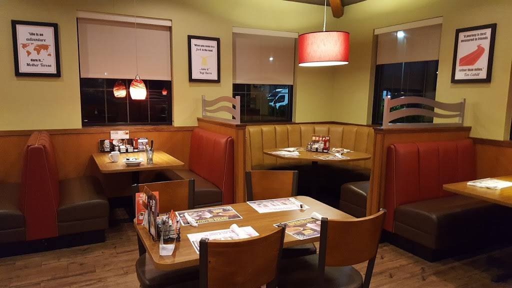 Dennys | restaurant | 1501 Harrisburg Pike, Carlisle, PA 17015, USA | 7172180197 OR +1 717-218-0197