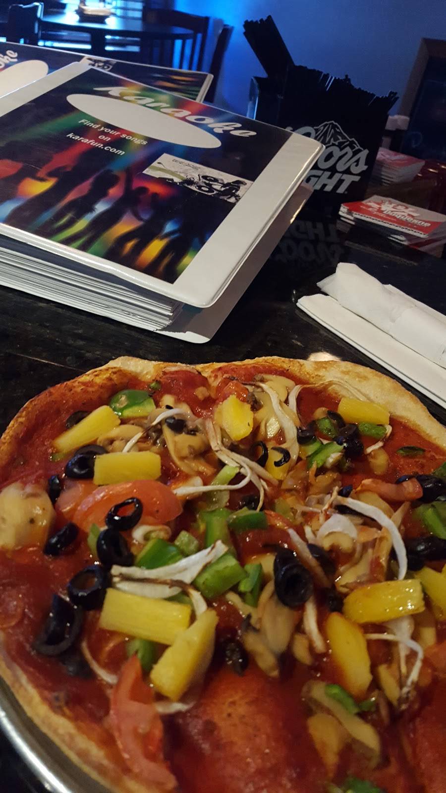 Lincoln Way Pizza | restaurant | 101 Crystal Dr, Mcconnellsburg, PA 17233, USA | 7174855900 OR +1 717-485-5900