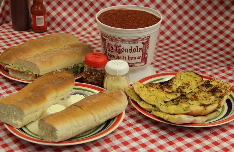 La Gondola Spaghetti House | restaurant | 115 S Main St, Creve Coeur, IL 61610, USA | 3096947676 OR +1 309-694-7676
