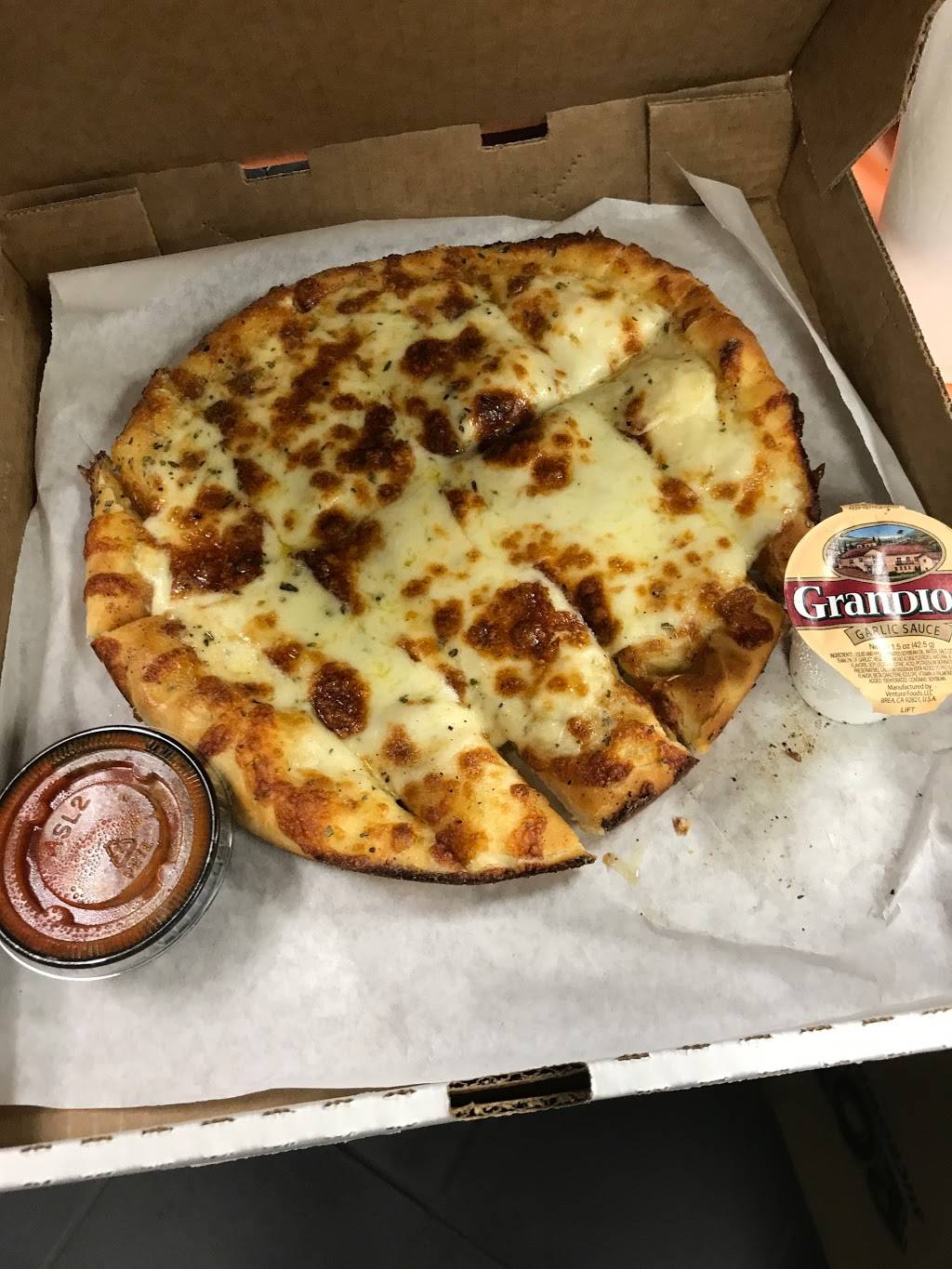 Milanos Pizza | restaurant | 101 E Main St, Gun Barrel City, TX 75156, USA | 9038872275 OR +1 903-887-2275