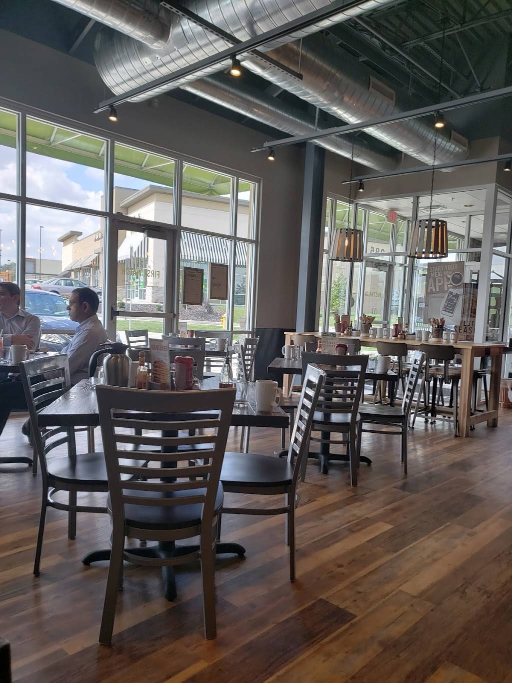 First Watch -Saint Ann | cafe | 985 NW Plaza Drive, St Ann, MO 63074, USA | 3145823447 OR +1 314-582-3447