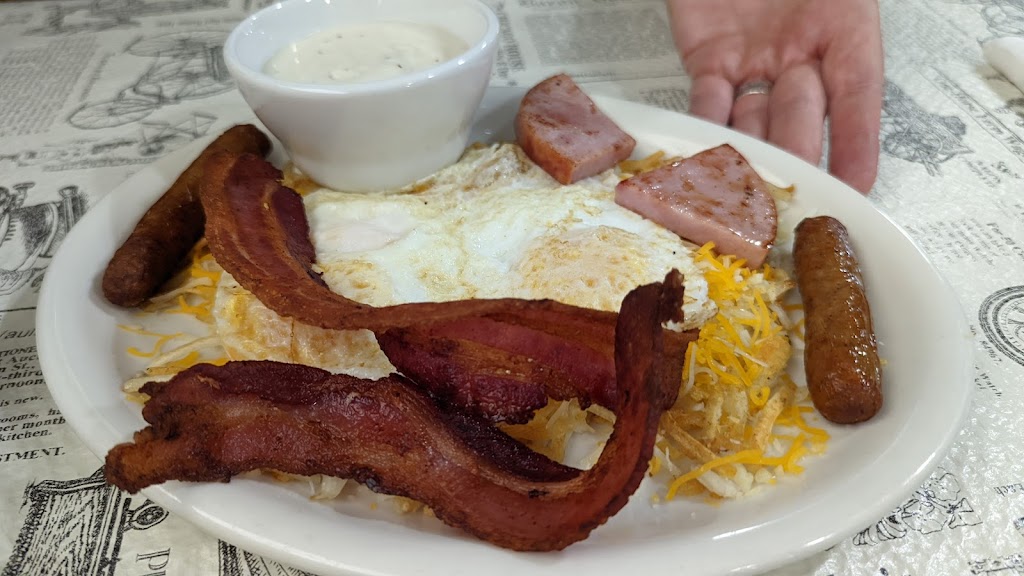 Naples Country Cafe | restaurant | 1010 US-40, Naples, UT 84078, USA | 4357898870 OR +1 435-789-8870