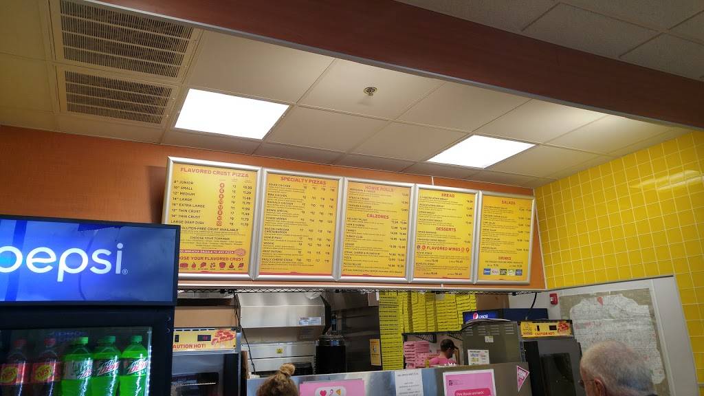 Hungry Howies Pizza | meal delivery | 4214 Crescent Ave, Fort Wayne, IN 46815, USA | 2602477555 OR +1 260-247-7555