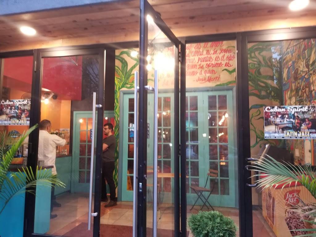 Union City Social Eatery & Lounge | restaurant | 414 38th St, Union City, NJ 07087, USA | 2018668115 OR +1 201-866-8115