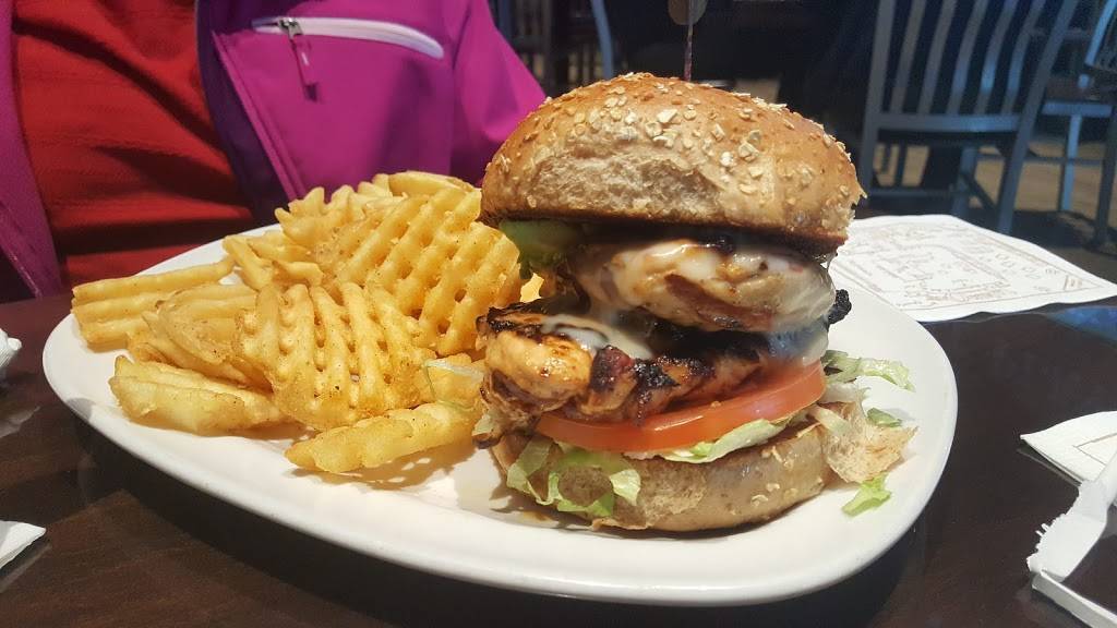 Walk-Ons Sports Bistreaux | restaurant | 1400 Pantheon Way, Hollywood Park, TX 78232, USA | 2104510563 OR +1 210-451-0563