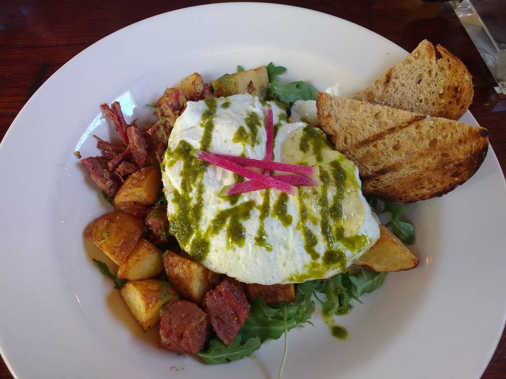 Fork Roadhouse | restaurant | 9890 Bodega Hwy, Sebastopol, CA 95472, USA | 7076347575 OR +1 707-634-7575