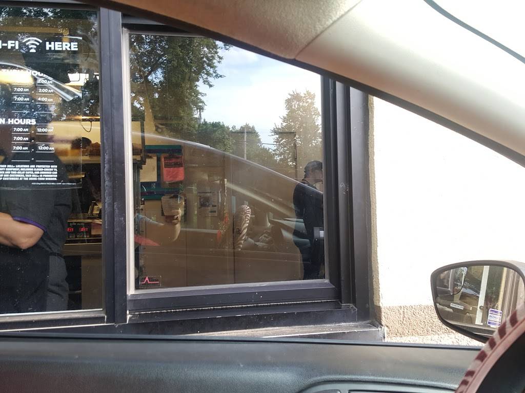 Taco Bell | meal takeaway | 1009 N Main St, Monticello, IN 47960, USA | 5745839556 OR +1 574-583-9556
