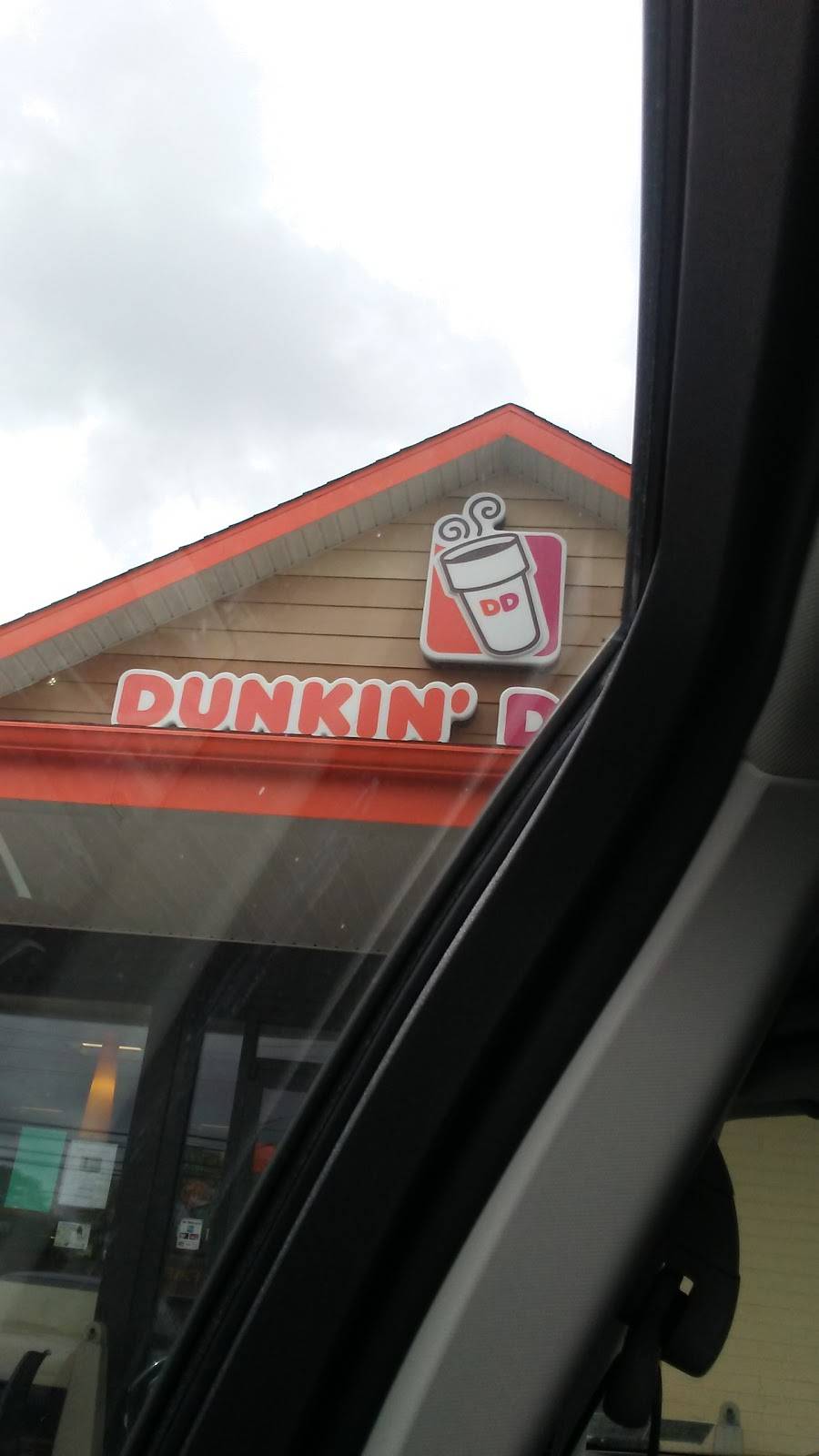 Dunkin | bakery | 2 W Penn Ave, Robesonia, PA 19551, USA | 4843352537 OR +1 484-335-2537