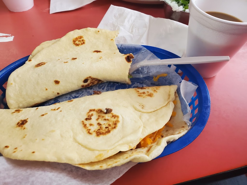 Border One Stop | restaurant | 2301 State Loop 239, Del Rio, TX 78840, USA | 8307782260 OR +1 830-778-2260