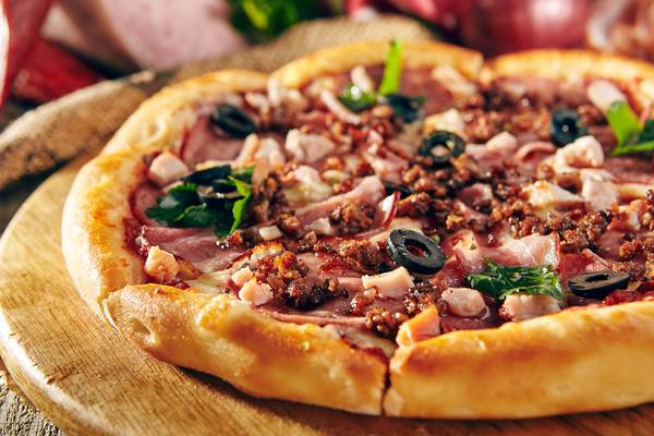 Friendly Pizza | restaurant | 125 Waverly St, Framingham, MA 01702, USA | 5088729400 OR +1 508-872-9400