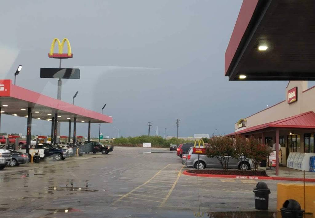 Pilot Travel Center | restaurant | 10700 US-183 N, Mustang Ridge, TX 78610, USA | 5123983070 OR +1 512-398-3070