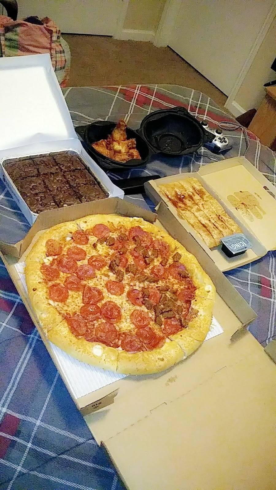 Pizza Hut | meal takeaway | 104 W Chester St, Jackson, TN 38301, USA | 7314221370 OR +1 731-422-1370