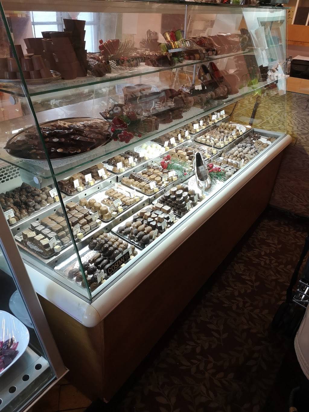 Chocolaterie Volupte | restaurant | 630 Montée Sainte-Julie, Sainte-Julie, QC J3E 1W8, Canada | 4506498674 OR +1 450-649-8674