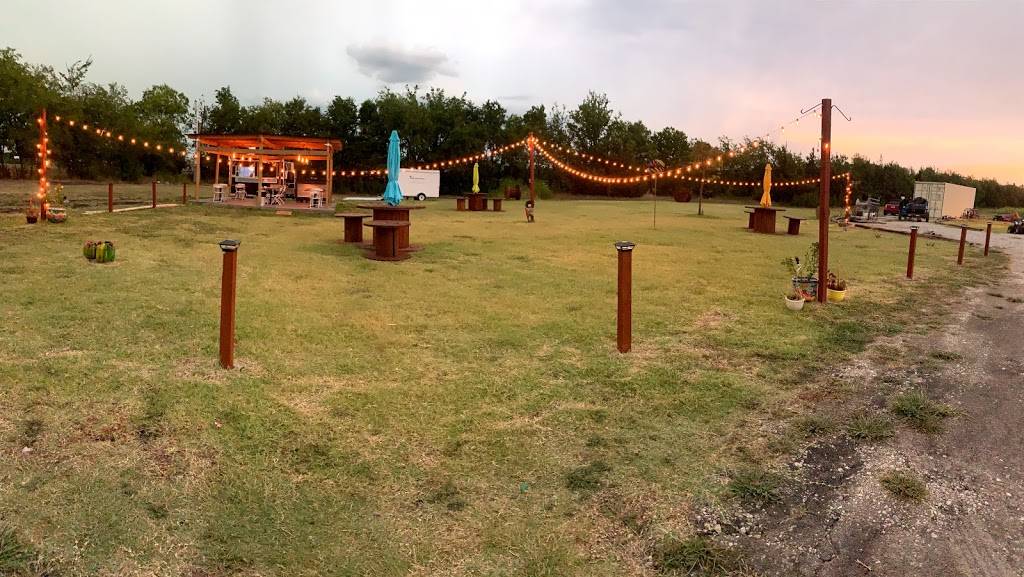 Cielito Lindo | restaurant | 1909 Co Rd 697, Farmersville, TX 75442, USA | 4698780129 OR +1 469-878-0129