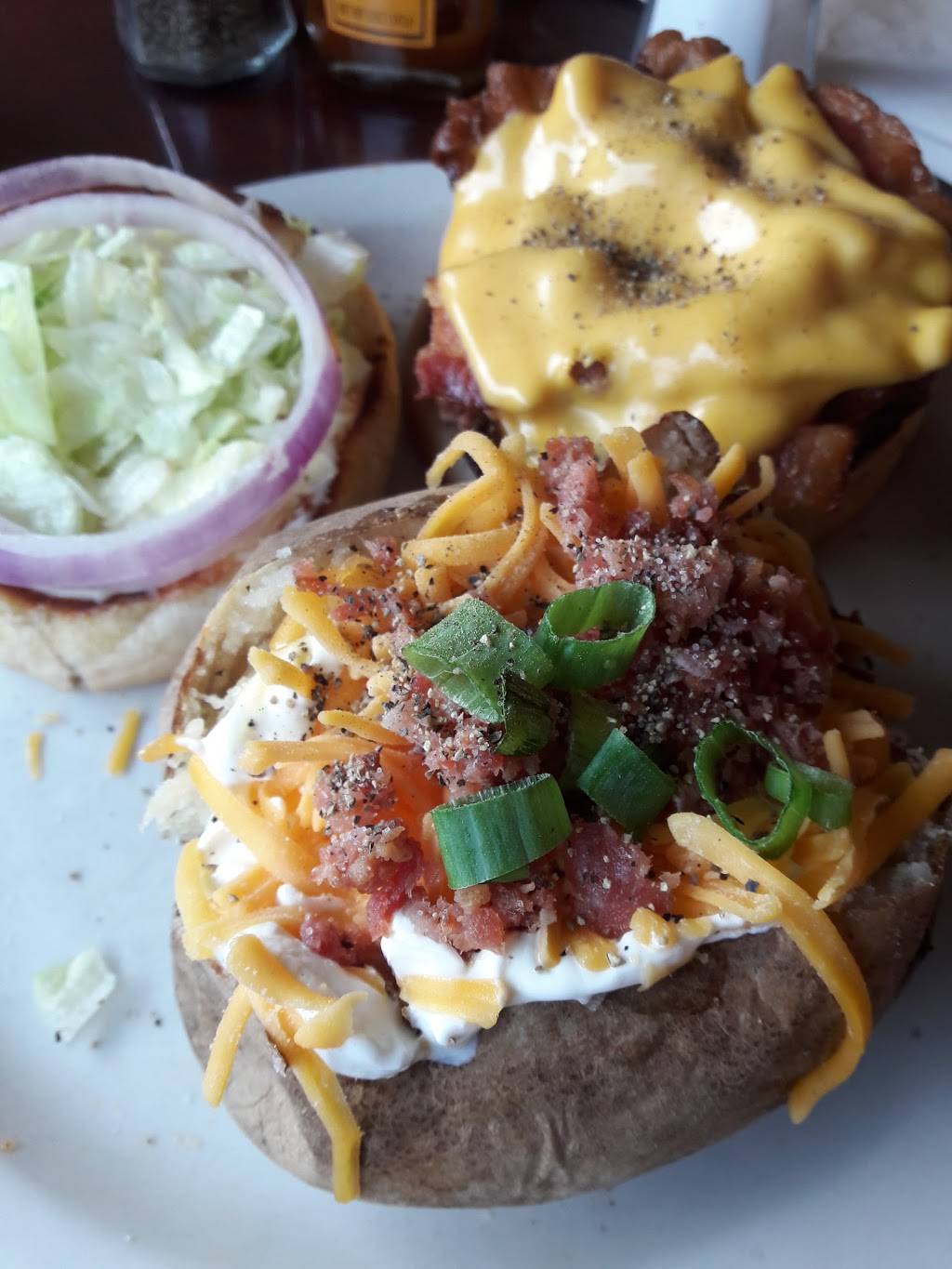 Mamadous Restaurant | restaurant | 14751 South Casper St W, Glenpool, OK 74033, USA | 9183221014 OR +1 918-322-1014