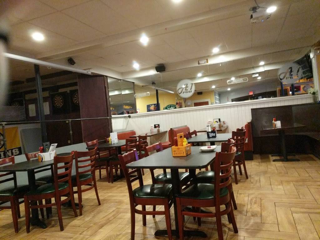 A-1 Pub And Pizza | meal delivery | 207 Rhode Island Ave, Fall River, MA 02724, USA | 5086178035 OR +1 508-617-8035
