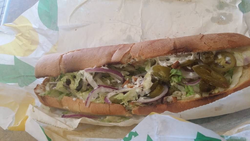 Subway | meal takeaway | 505 N Maguire St, Warrensburg, MO 64093, USA | 6604296500 OR +1 660-429-6500