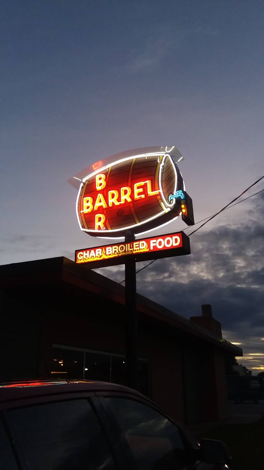 Barrel Bar | restaurant | 1200 E South St, Hastings, NE 68901, USA | 4024639158 OR +1 402-463-9158