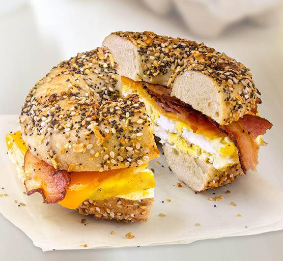 Brueggers Bagels | bakery | 626 9th St, Durham, NC 27705, USA | 9192864900 OR +1 919-286-4900
