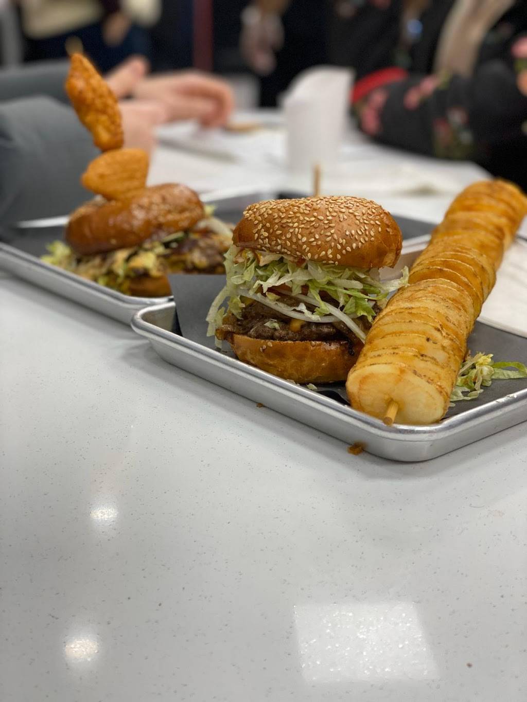 Burger Factory | restaurant | 580 Fanshawe Park Rd E, London, ON N5X 1L1, Canada | 5486884888 OR +1 548-688-4888