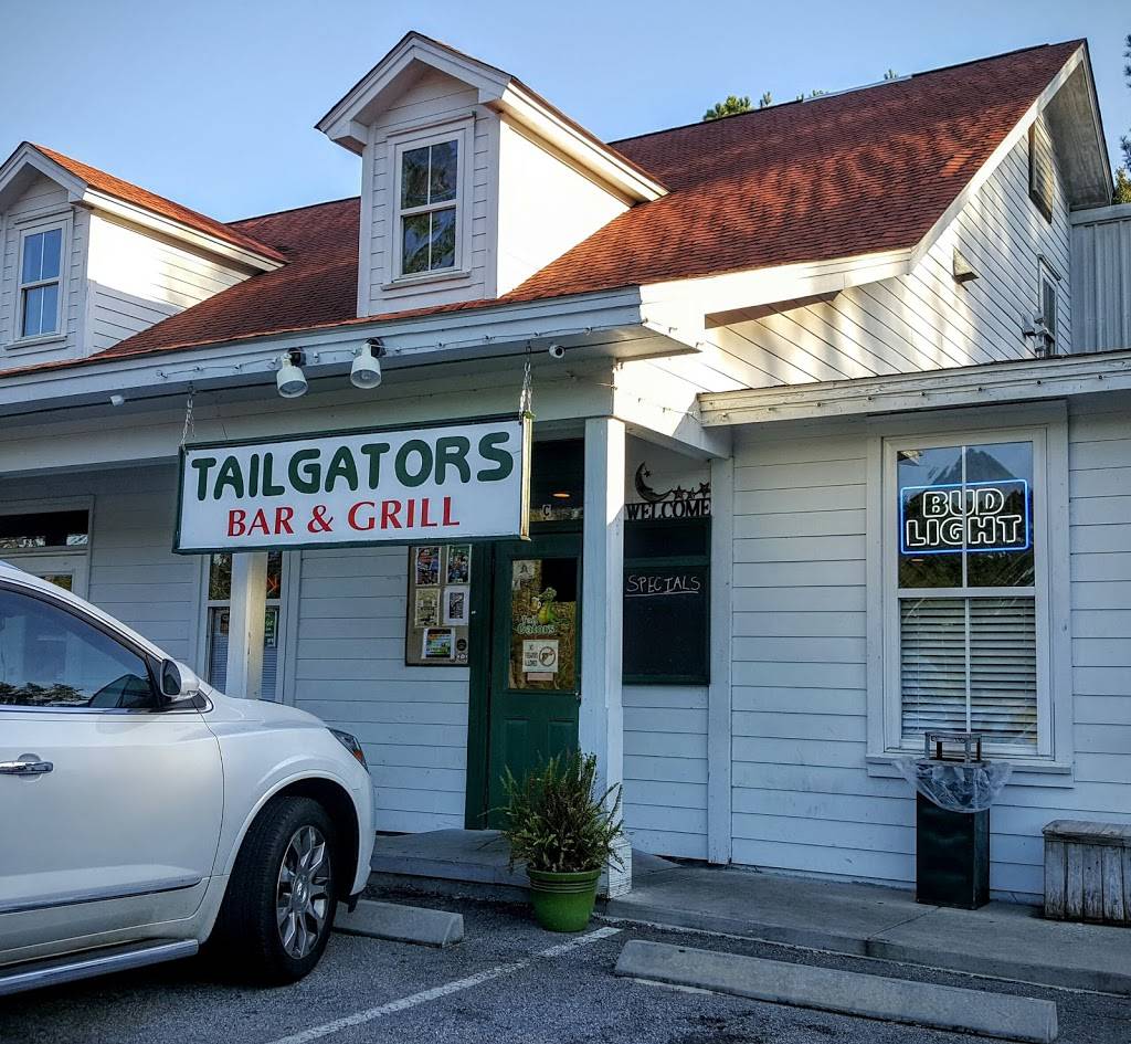 Tailgators Bar and Grille | restaurant | 1108 Argent Blvd, Ridgeland, SC 29936, USA | 8436452337 OR +1 843-645-2337
