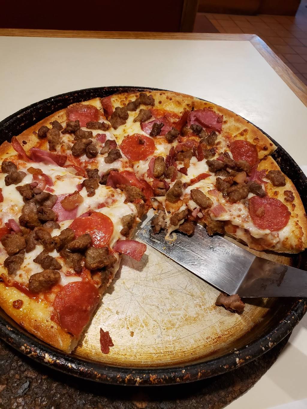 Pizza Hut | restaurant | 109 Barnerville Rd, Cobleskill, NY 12043, USA | 5182344400 OR +1 518-234-4400