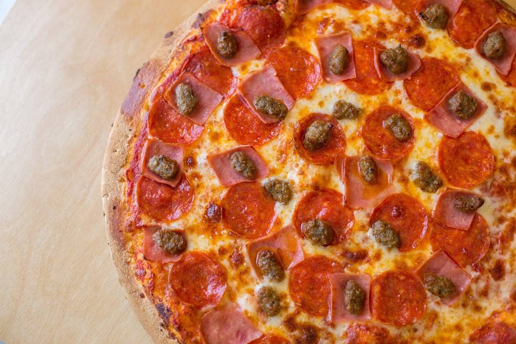 Gus Gus Pizza | meal takeaway | Sin nombre No. 1356 24366_E50, Villa del Real VIII, Tijuana, B.C., Mexico | 016647995391 OR +52 664 799 5391