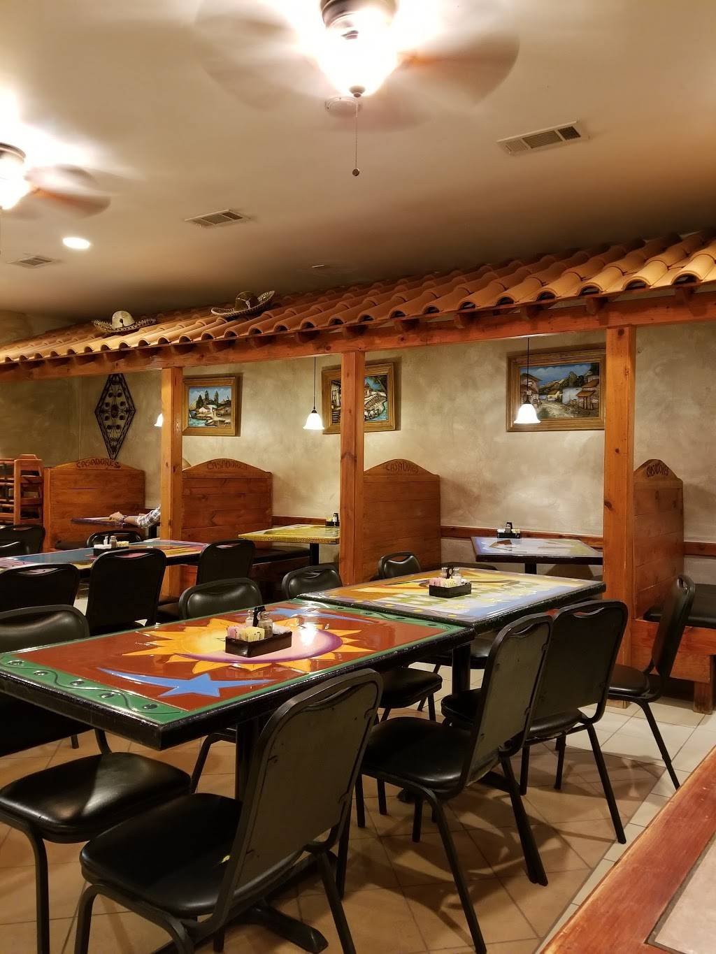 Casadores Mexican Grill | restaurant | 100 Jessamine St, Ellisville, MS 39437, USA | 6018008235 OR +1 601-800-8235