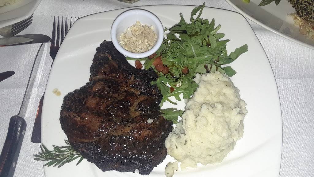 The Silver Fox Steakhouse | restaurant | 23 Hughey Alley, Ellicottville, NY 14731, USA | 7166994672 OR +1 716-699-4672