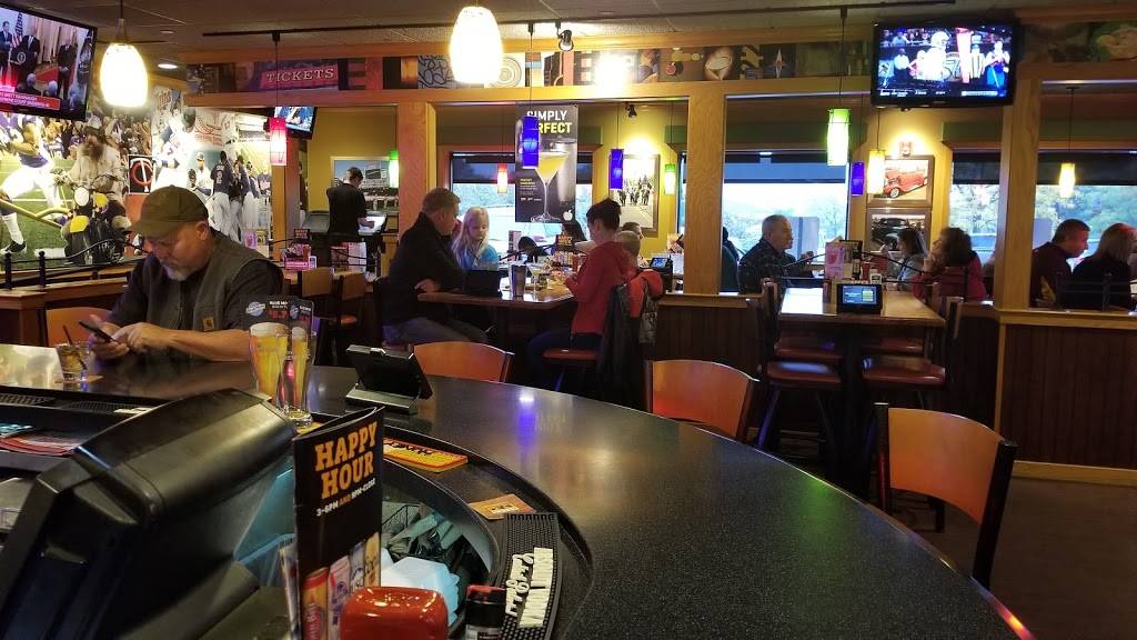 Applebees Grill + Bar | restaurant | 18891 Freeport St, Elk River, MN 55330, USA | 7634418301 OR +1 763-441-8301