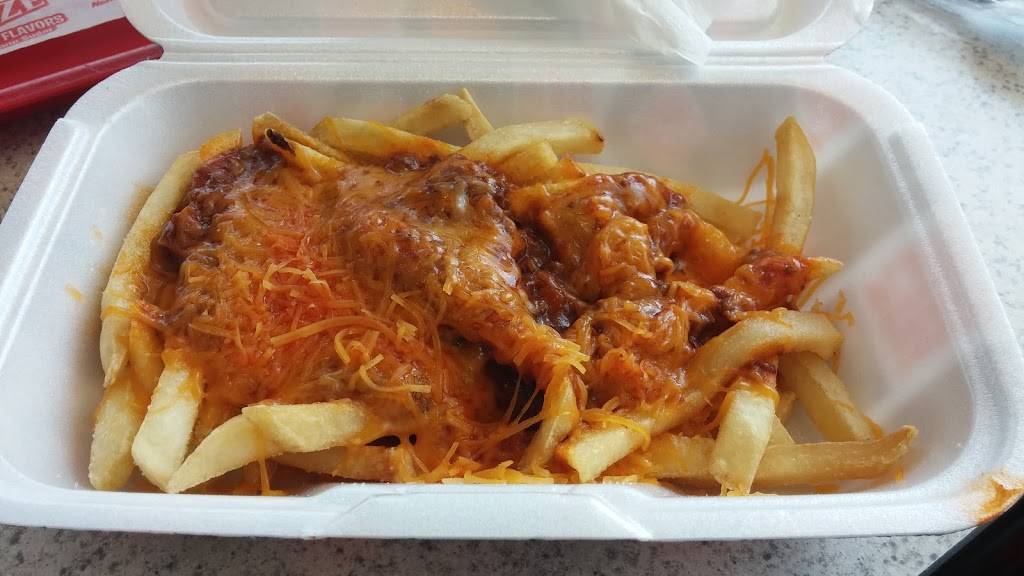 Krystal | meal takeaway | 1123 N 3rd Ave, Chatsworth, GA 30705, USA | 7066953299 OR +1 706-695-3299