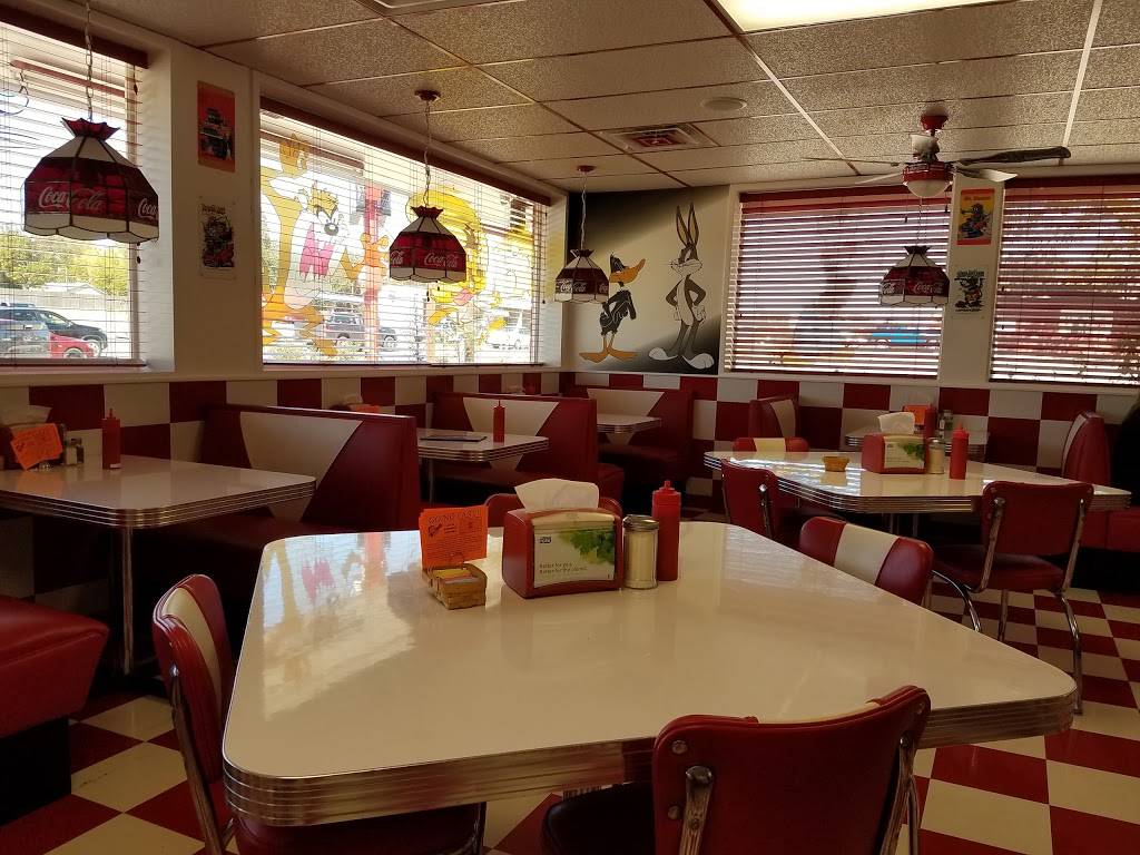 Kims Hamburgers Etc | restaurant | 2600 W Waco Dr, Waco, TX 76710, USA | 2547531118 OR +1 254-753-1118
