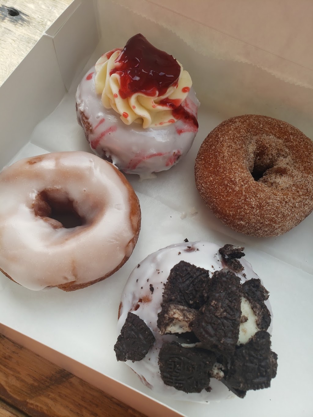 Sweet & Savory Donuts and Bagels, Inc | bakery | 1026A Clement St, Radford, VA 24141, USA | 5408389085 OR +1 540-838-9085