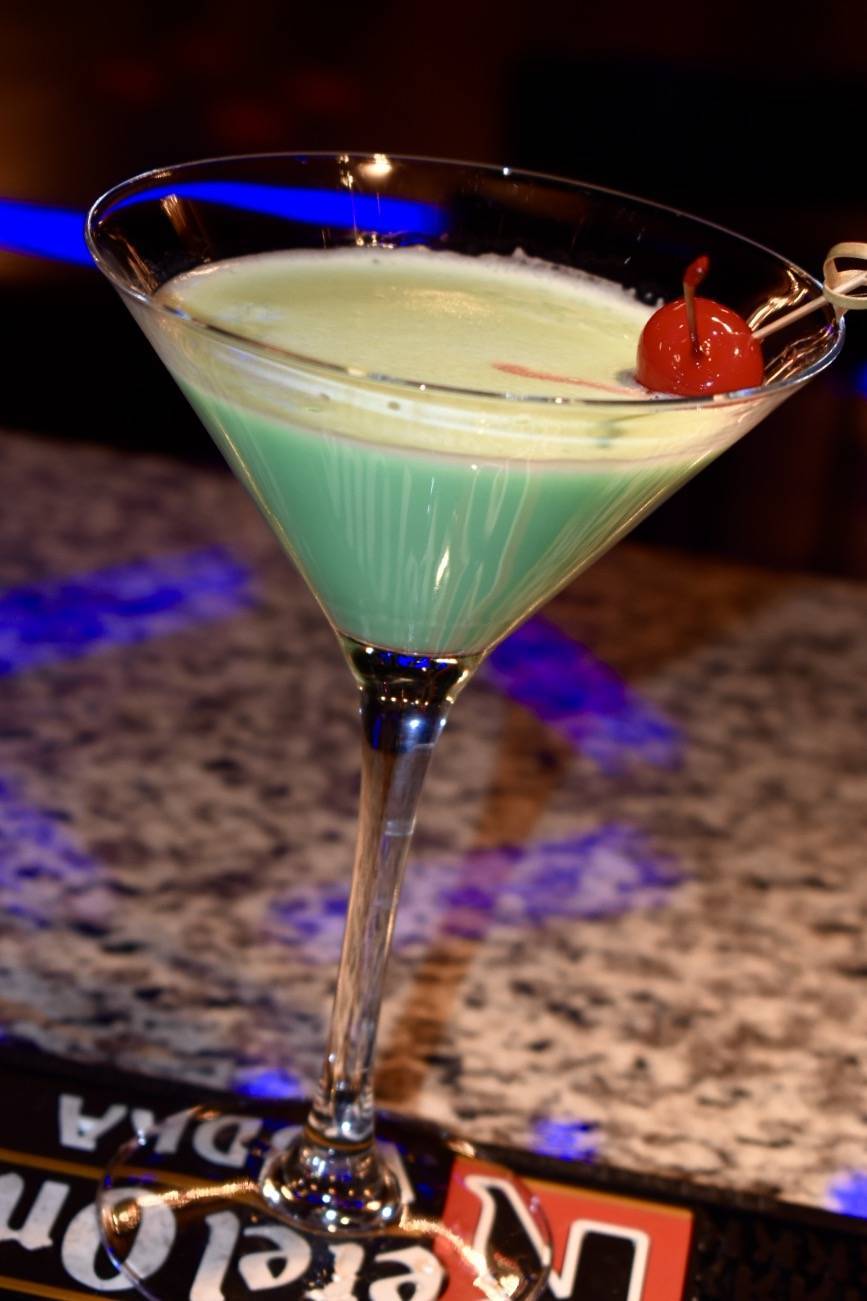 Jins Kitchen & Club | restaurant | 3400 S Jones Blvd #5b, Las Vegas, NV 89146, USA | 7029823422 OR +1 702-982-3422