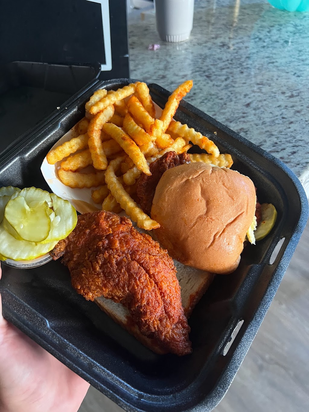 Daves Hot Chicken | restaurant | 3450 N Eagle Rd, Meridian, ID 83646, USA | 2088017184 OR +1 208-801-7184