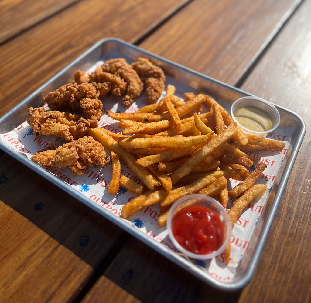 The Outpost at IOP Marina | restaurant | 50 41st Ave, Isle of Palms, SC 29451, USA | 8438860209 OR +1 843-886-0209