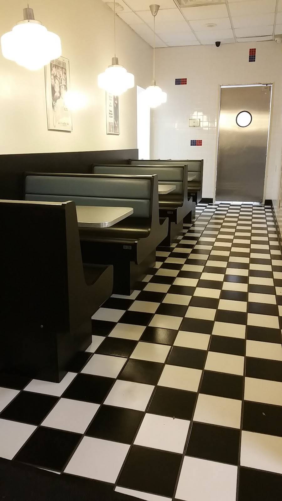Tiffanys Pizza | meal delivery | 1119 Monroe St, Carleton, MI 48117, USA | 7346545000 OR +1 734-654-5000